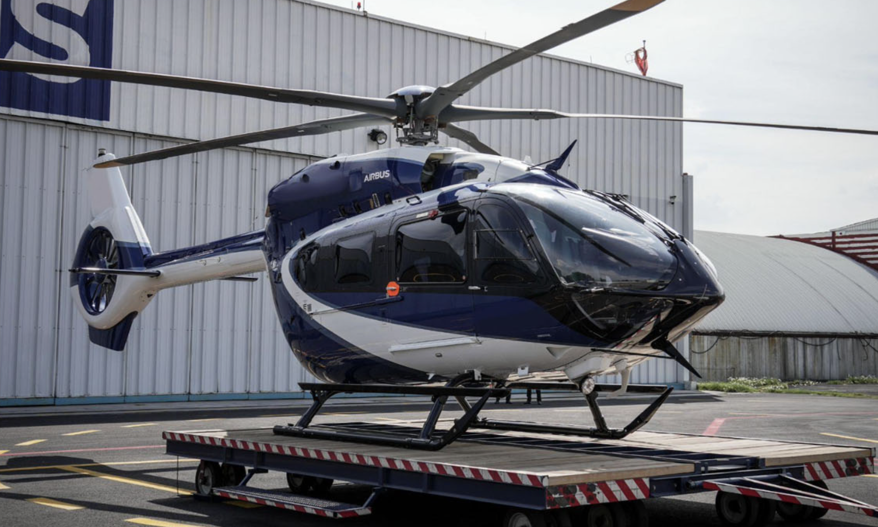 2023 Airbus Helicopters-Kawasaki H 145, photo 1